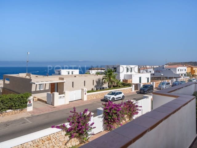 3 soveværelse Villa til salg i Ciutadella de Menorca med swimmingpool - € 590.000 (Ref: 9402155)