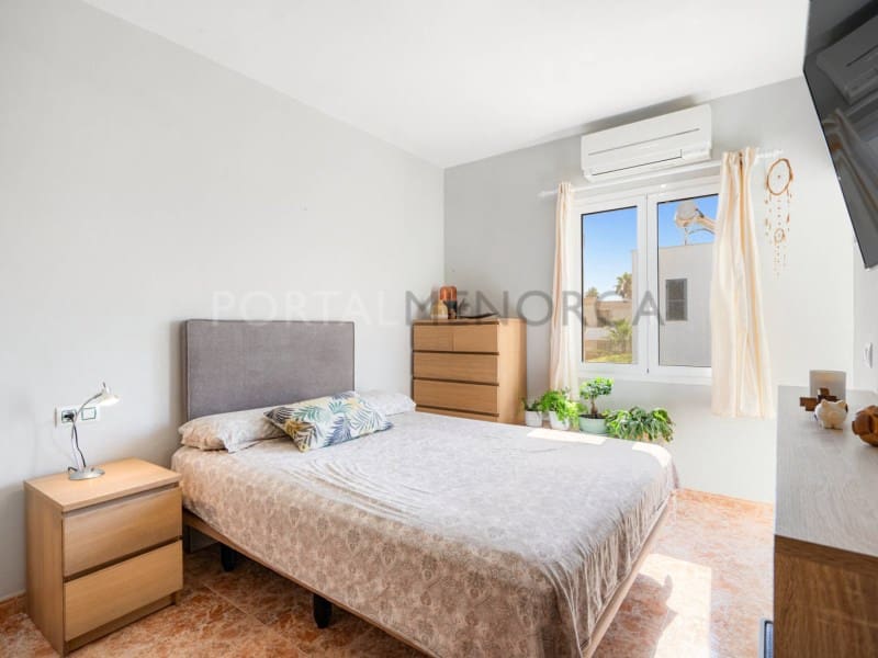 3 soveværelse Villa til salg i Ciutadella de Menorca med swimmingpool - € 590.000 (Ref: 9402155)