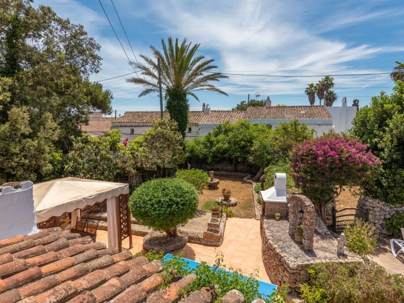 5 soverom Finca/Herregård til salgs i Es Castell med svømmebasseng - € 995 000 (Ref: 9402165)