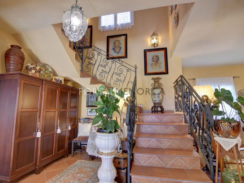 4 bedroom Villa for sale in San Clemente / Sant Climent with pool - € 2,345,000 (Ref: 9402167)