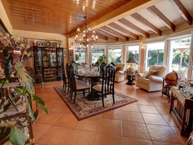 Chalet de 4 habitaciones en San Clemente / Sant Climent, Mahón / Maó en venta con piscina - 2.345.000 € (Ref: 9402167)