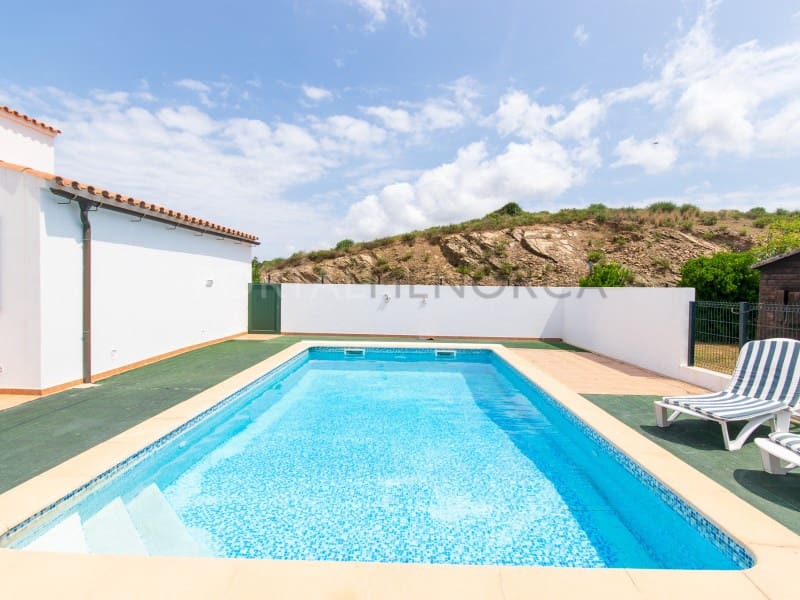 3 bedroom Villa for sale in Es Mercadal with pool garage - € 750,000 (Ref: 9402168)