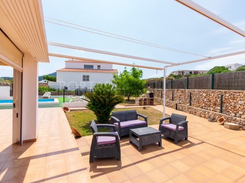 3 bedroom Villa for sale in Es Mercadal with pool garage - € 750,000 (Ref: 9402168)