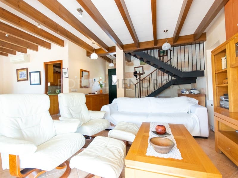 3 bedroom Villa for sale in Es Mercadal with pool garage - € 750,000 (Ref: 9402168)