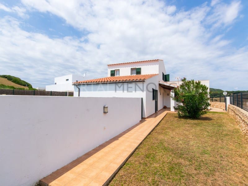 3 bedroom Villa for sale in Es Mercadal with pool garage - € 750,000 (Ref: 9402168)