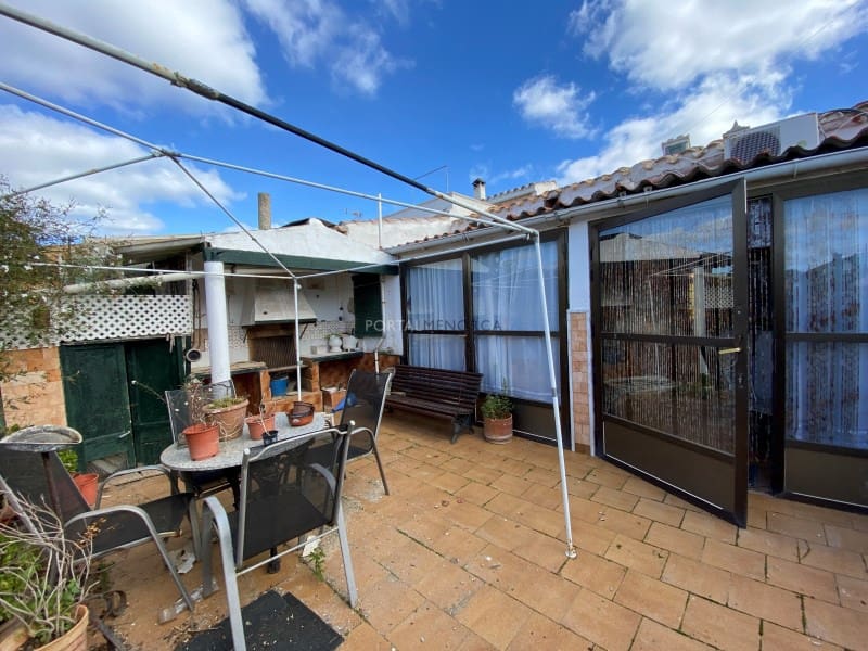 4 bedroom Villa for sale in Mahon / Mao - € 700,000 (Ref: 9402171)