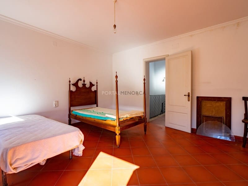 4 bedroom Villa for sale in Mahon / Mao - € 530,250 (Ref: 9402172)