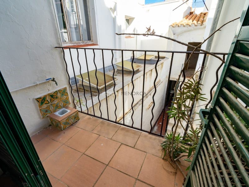 4 bedroom Villa for sale in Mahon / Mao - € 530,250 (Ref: 9402172)