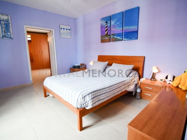 6 chambre Villa/Maison à vendre à Es Castell avec garage - 520 000 € (Ref: 9402173)