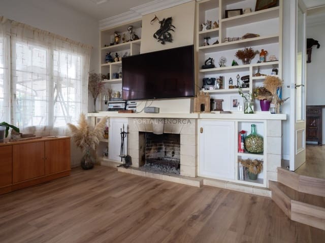 5 sypialnia Willa na sprzedaż w Son Vilar, Es Castell z basenem garażem - 745 000 € (Ref: 9402174)