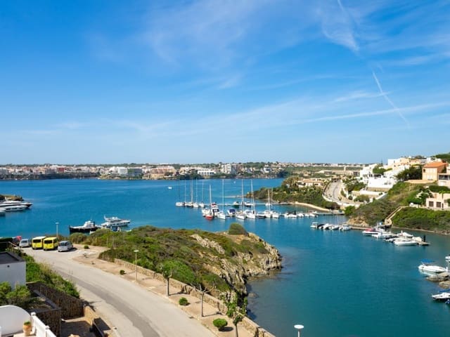 5 bedroom Villa for sale in Cala Llonga, Mahón / Maó with pool - € 4,000,000 (Ref: 9402175)