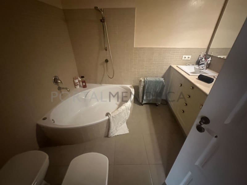 4 bedroom Villa for sale in Mahon / Mao - € 650,000 (Ref: 9500431)