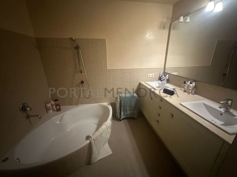 4 bedroom Villa for sale in Mahon / Mao - € 650,000 (Ref: 9500431)