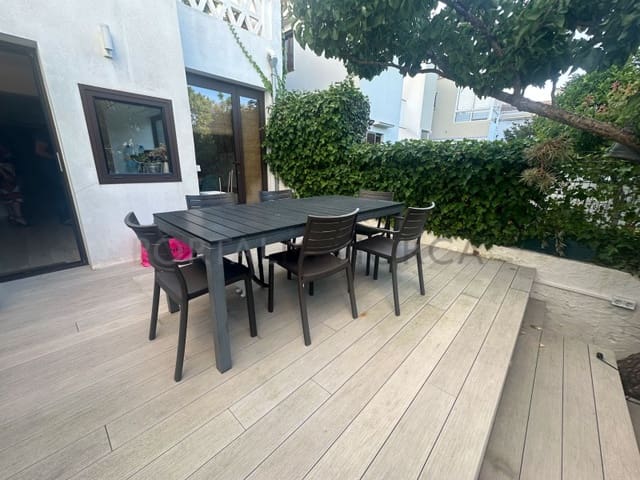 4 soveværelse Villa til salg i Mahón / Maó - € 650.000 (Ref: 9500431)