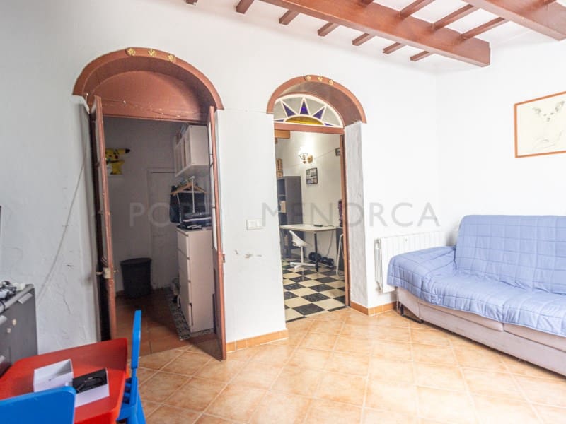 6 bedroom Villa for sale in Mahon / Mao - € 395,000 (Ref: 9500434)