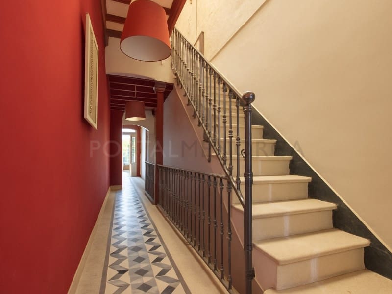 6 bedroom Villa for sale in Mahon / Mao with garage - € 750,000 (Ref: 9500435)