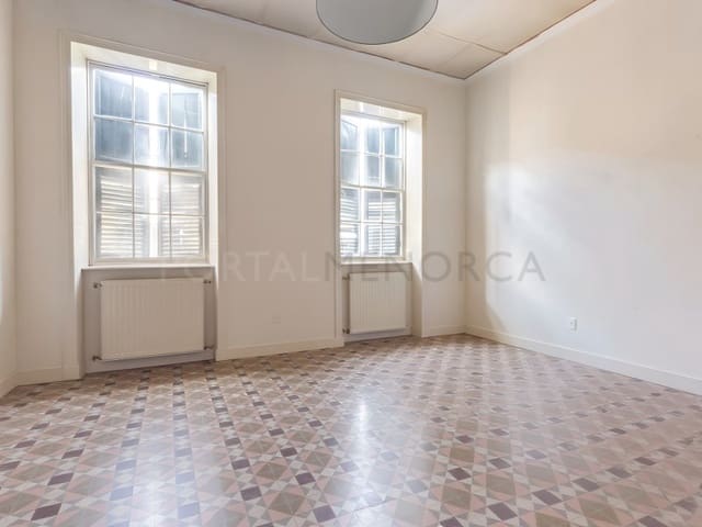 6 bedroom Villa for sale in Mahón / Maó with garage - € 750,000 (Ref: 9500435)