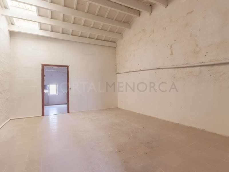 6 bedroom Villa for sale in Mahon / Mao with garage - € 750,000 (Ref: 9500435)