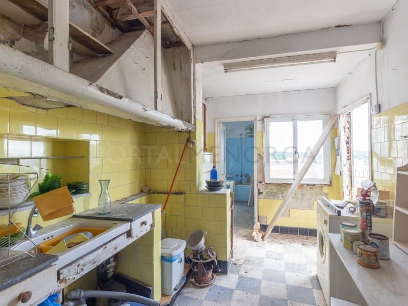 6 bedroom Villa for sale in Mahon / Mao with garage - € 750,000 (Ref: 9500435)