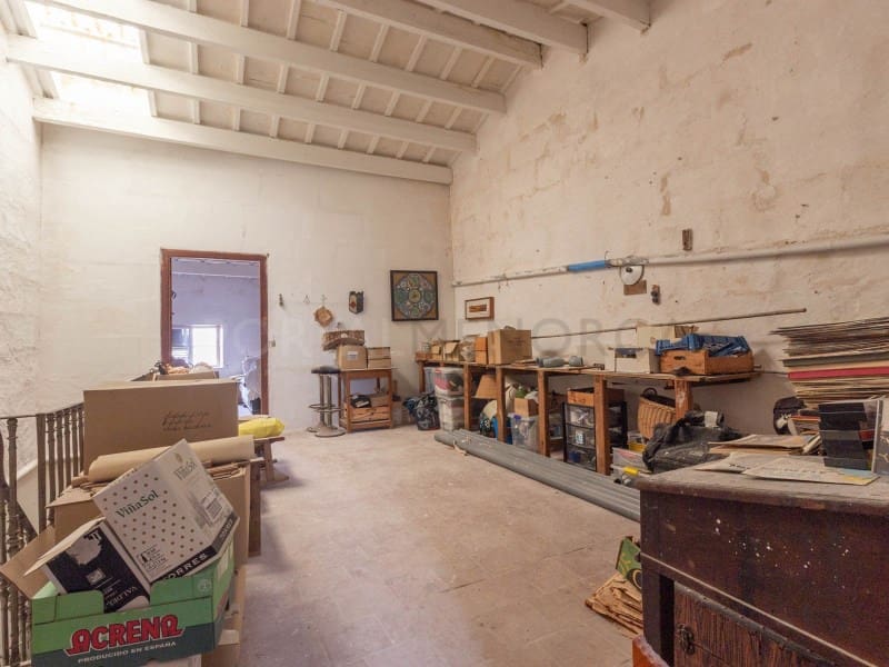 6 bedroom Villa for sale in Mahon / Mao with garage - € 750,000 (Ref: 9500435)