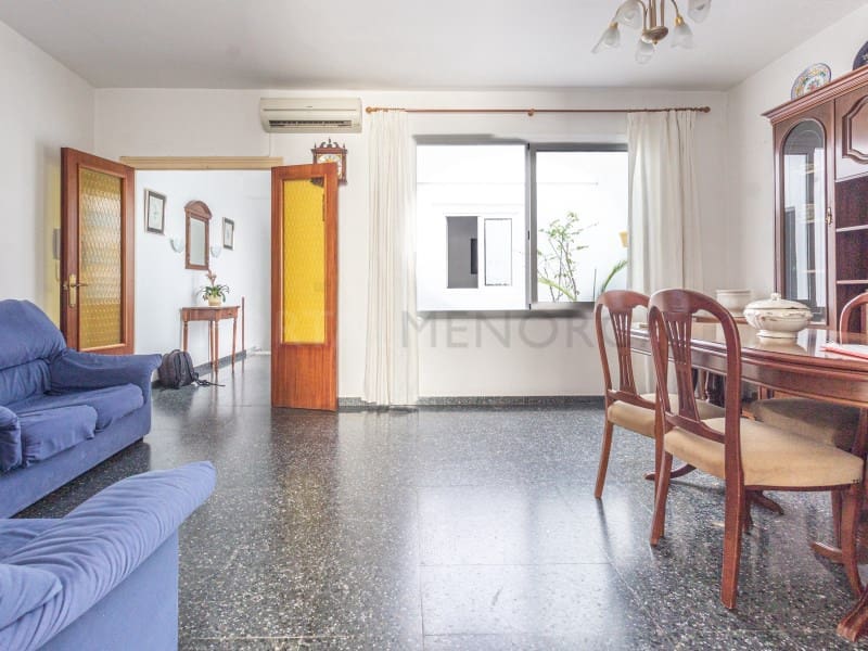 4 bedroom Villa for sale in Ciutadella de Menorca - € 650,000 (Ref: 9500437)