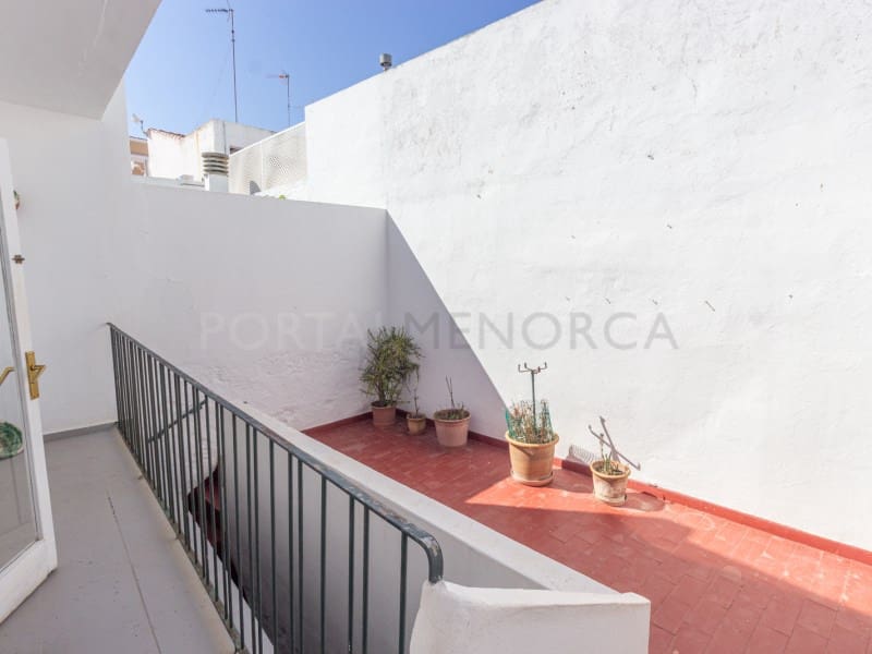 4 bedroom Villa for sale in Ciutadella de Menorca - € 650,000 (Ref: 9500437)