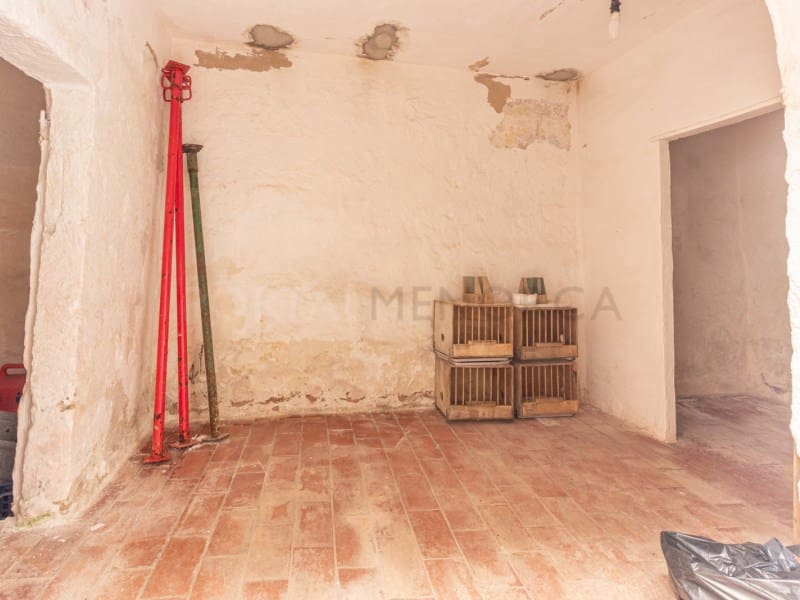 4 bedroom Villa for sale in Ciutadella de Menorca - € 650,000 (Ref: 9500437)