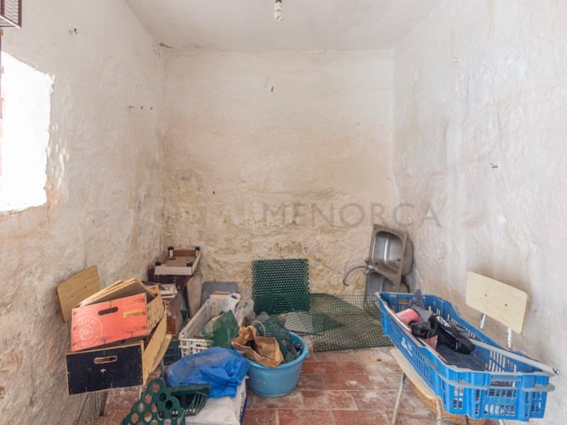 4 bedroom Villa for sale in Ciutadella de Menorca - € 650,000 (Ref: 9500437)