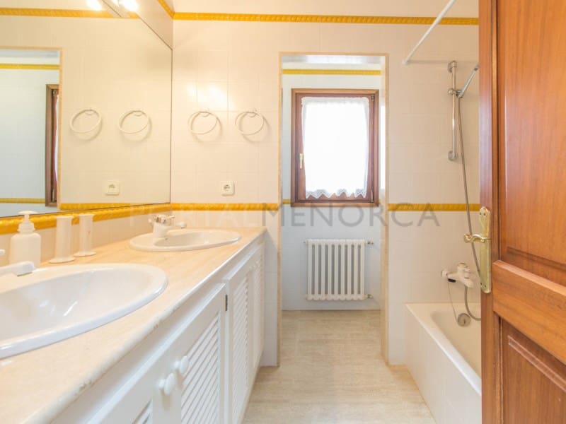 5 quarto Moradia para venda em San Luis / Sant Lluis com piscina garagem - 2 995 000 € (Ref: 9500441)