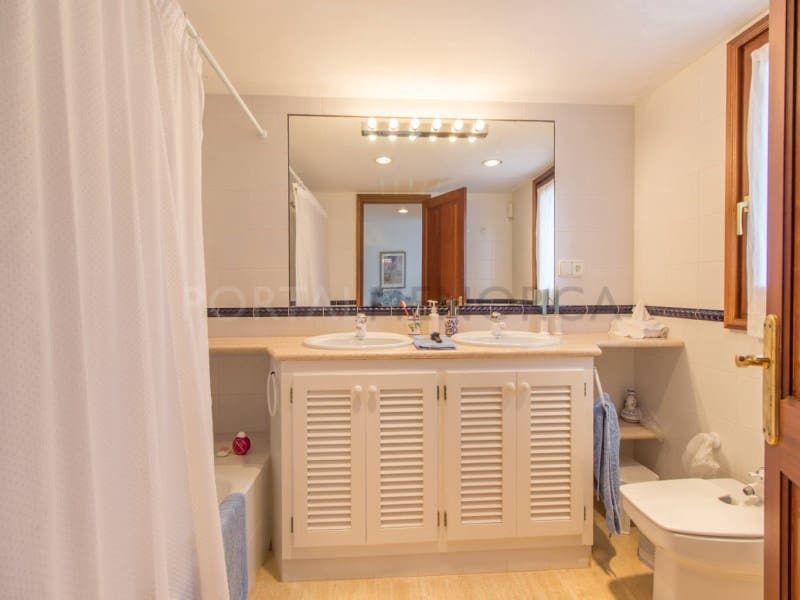 5 quarto Moradia para venda em San Luis / Sant Lluis com piscina garagem - 2 995 000 € (Ref: 9500441)