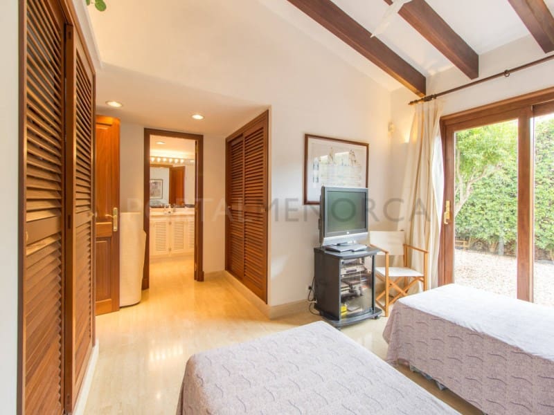 5 quarto Moradia para venda em San Luis / Sant Lluis com piscina garagem - 2 995 000 € (Ref: 9500441)