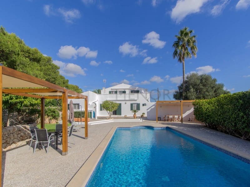 5 makuuhuone Maalaistalo myytävänä paikassa San Luis / Sant Lluis mukana uima-altaan 
autotalli - 1 395 000 € (Ref: 9500443)