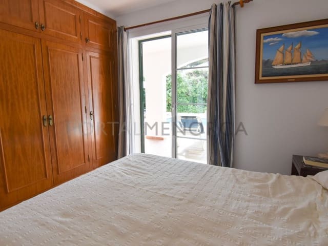 3 soveværelse Villa til salg i Port d'Addaia, Es Mercadal med swimmingpool - € 749.000 (Ref: 9500452)