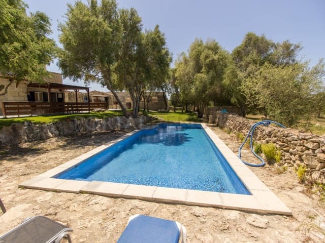 6 bedroom Finca/Country House for sale in Alayor / Alaior with garage - € 2,690,000 (Ref: 9500453)