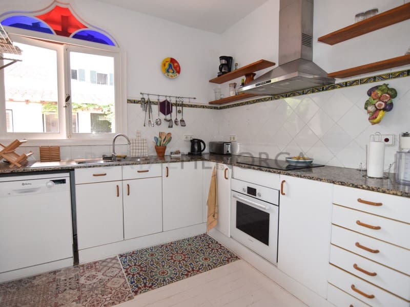 5 bedroom Villa for sale in Mahon / Mao - € 895,000 (Ref: 9500462)