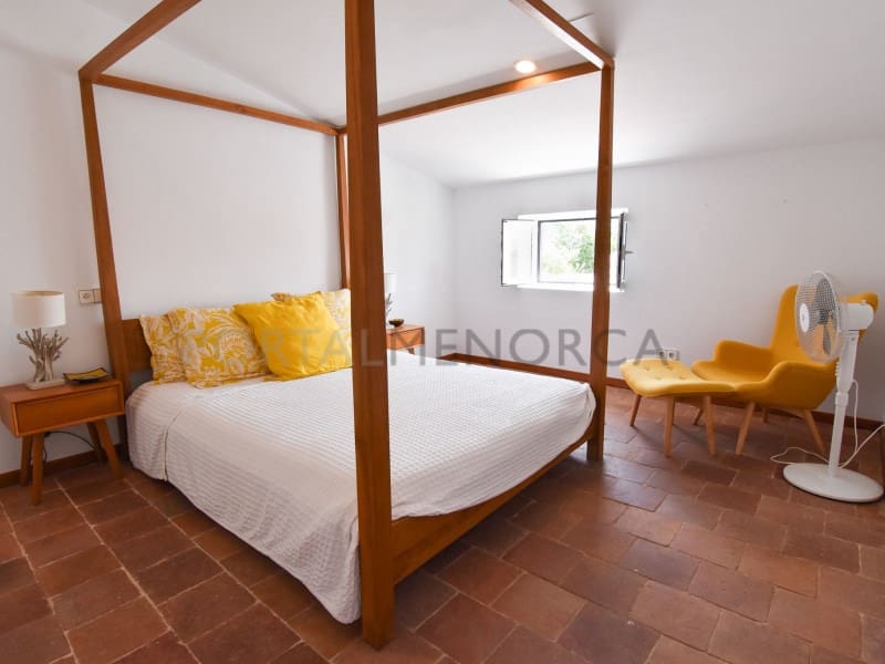 5 bedroom Villa for sale in Mahon / Mao - € 895,000 (Ref: 9500462)