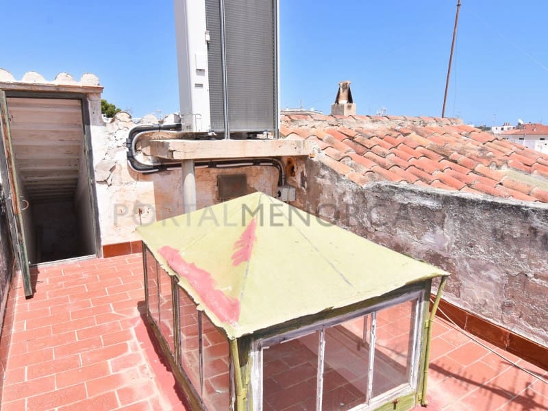 5 bedroom Villa for sale in Mahon / Mao - € 895,000 (Ref: 9500462)