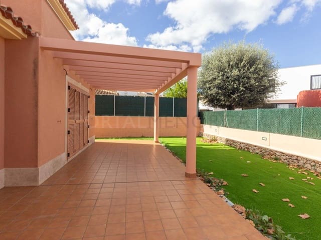 4 sovrum Villa till salu i Mahón / Maó med garage - 595 000 € (Ref: 9500463)