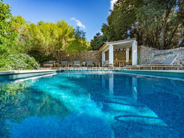 Chalet de 5 habitaciones en Llucmaçanes, Mahón / Maó en venta - 1.150.000 € (Ref: 9500481)