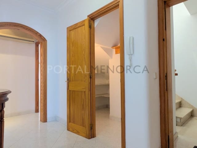 3 bedroom Apartment for sale in Ciutadella, Ciutadella de Menorca - € 318,000 (Ref: 9500482)