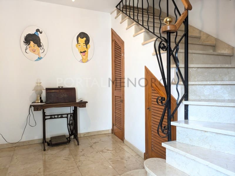 3 bedroom Apartment for sale in Ciutadella de Menorca - € 318,000 (Ref: 9500482)