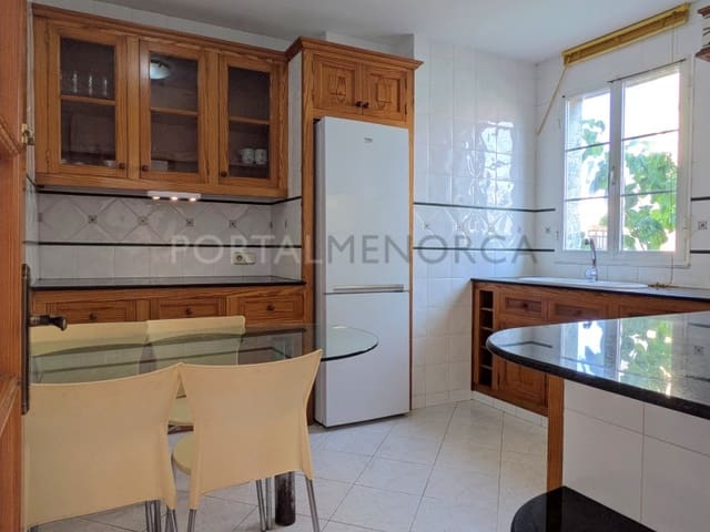 3 bedroom Apartment for sale in Ciutadella, Ciutadella de Menorca - € 318,000 (Ref: 9500482)