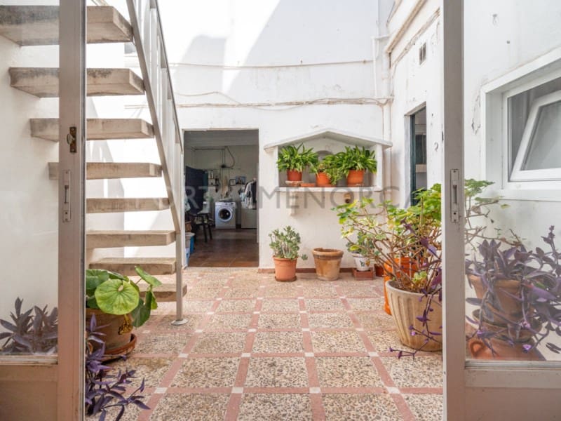 4 bedroom Villa for sale in Ciutadella de Menorca - € 685,000 (Ref: 9500483)