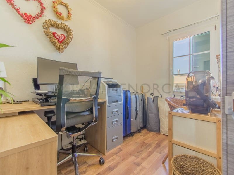 3 soveværelse Lejlighed til salg i Ciutadella de Menorca - € 299.000 (Ref: 9500491)