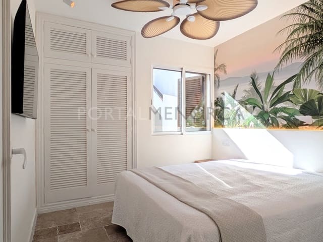2 soveværelse Lejlighed til salg i Cala'n Blanes, Ciutadella de Menorca med swimmingpool - € 375.000 (Ref: 9500492)