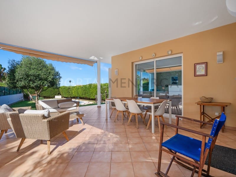 4 bedroom Villa for sale in Cala Blanca with pool garage - € 1,300,000 (Ref: 9500493)