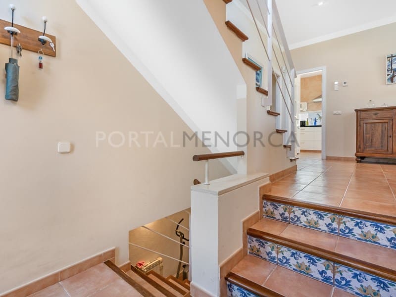 4 bedroom Villa for sale in Cala Blanca with pool garage - € 1,300,000 (Ref: 9500493)