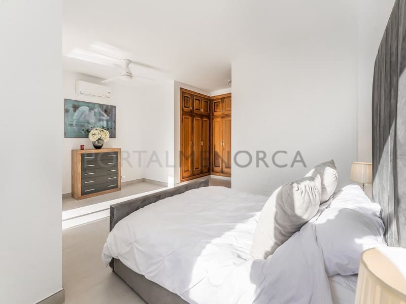 4 soveværelse Villa til salg i Cala Llonga - € 1.400.000 (Ref: 9500496)