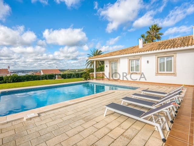 4 soveværelse Villa til salg i Cala Llonga, Mahón / Maó - € 1.400.000 (Ref: 9500496)