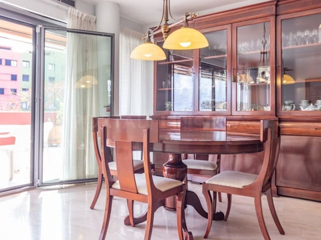 3 makuuhuone Asunto myytävänä paikassa Mahón / Maó - 590 000 € (Ref: 9631564)